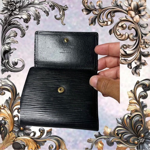 LOUIS VUITTON Black Epi Leather Snap Wallet - Picture 5 of 8
